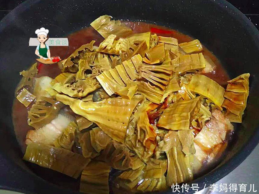 五花肉|清明前，遇到此别手软，一次多囤些，晒干冻起来特省事，炖肉真香