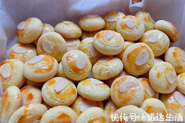 想吃饼干自己在家做，香酥美味，一口一个，比买来的好吃百倍