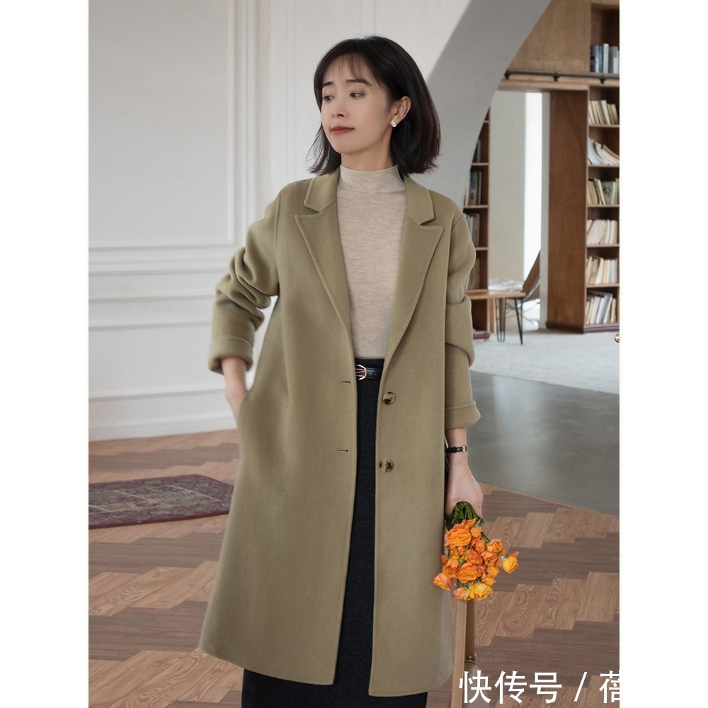 细长感|建议中年女性多备这3件单品,轻松解决秋冬搭配烦恼,优雅又自信