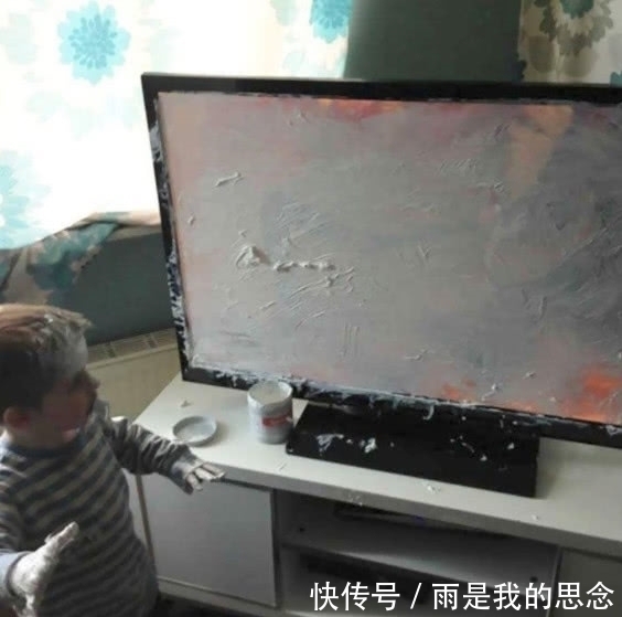 熊孩子|最怕熊孩子突然安静,父母进屋一看,气的直找拖鞋