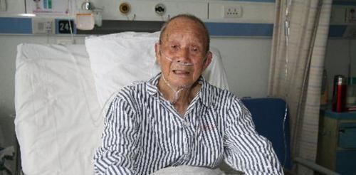 死马当活马医|77岁老先生，被放化疗折磨的生不如死，中医：其实不用那么痛苦