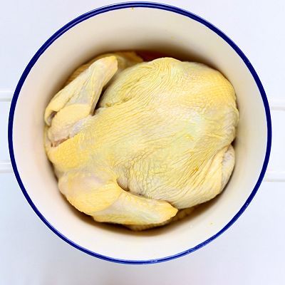 黄栀子|不加一滴水，多汁鲜嫩：盐焗鸡