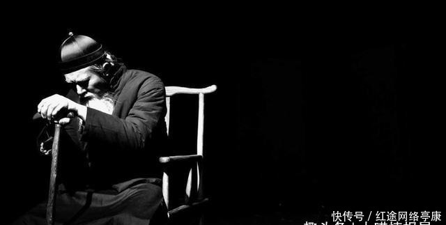 马克沁|李鸿章眼见马克沁机枪扫断大树，为啥没买？一句话戳中痛点