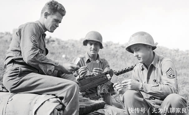 人理|二战中最奇葩的国家!投降没人理,自建战俘营把自己关进去