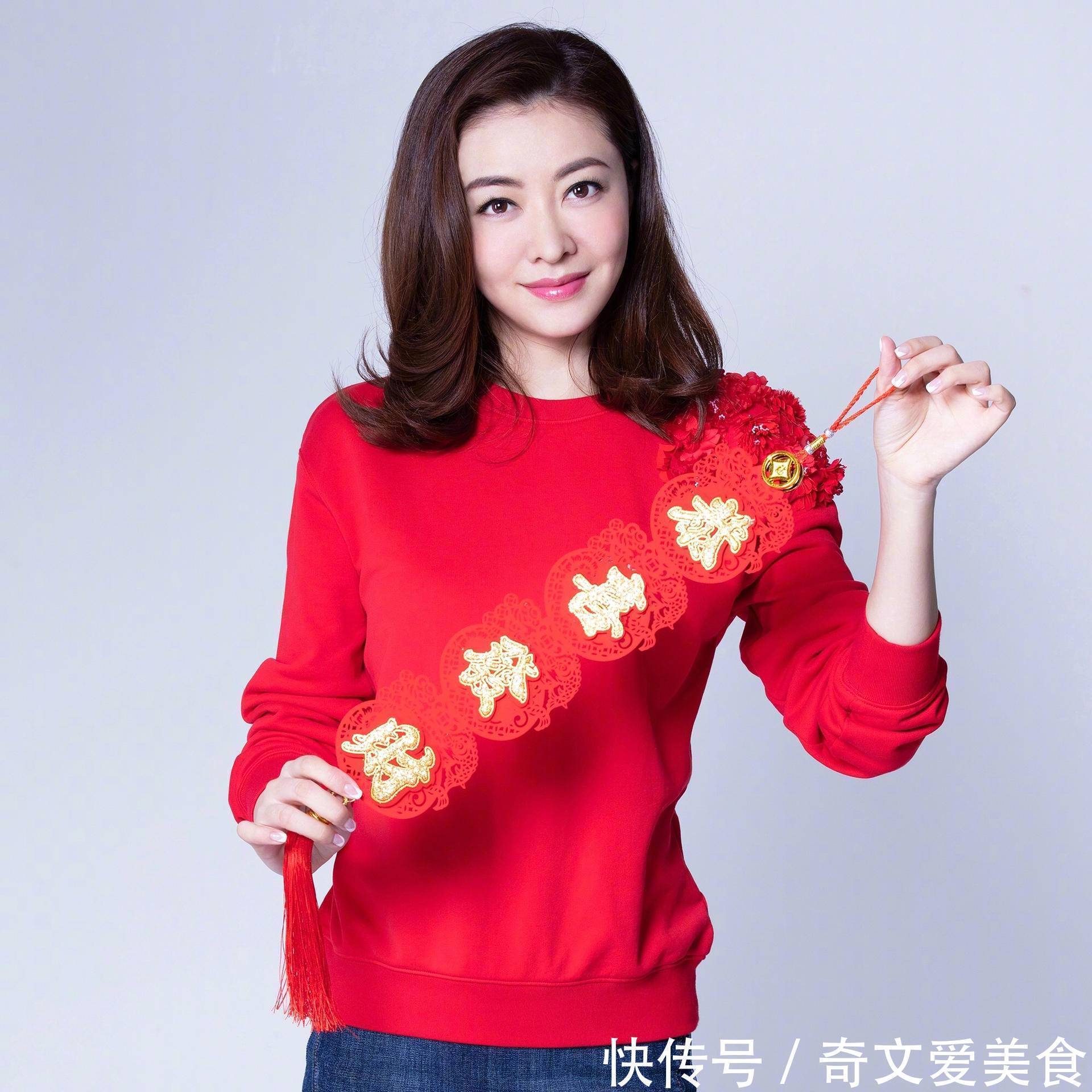 披肩|女人别再留披肩发了,很显老!今年流行这6款卷发,减龄显脸小