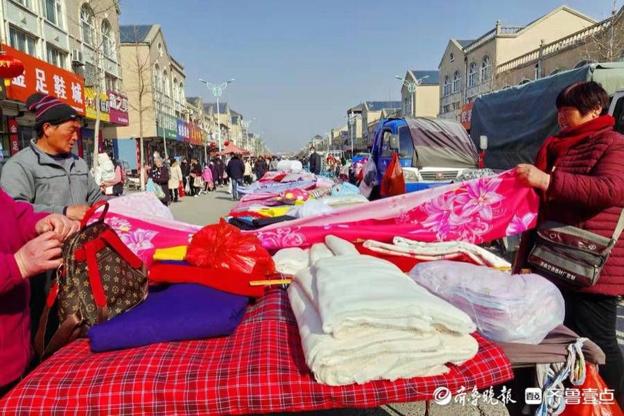 大集|虎啸春来｜热闹！章丘普集大集上，人声鼎沸年货足