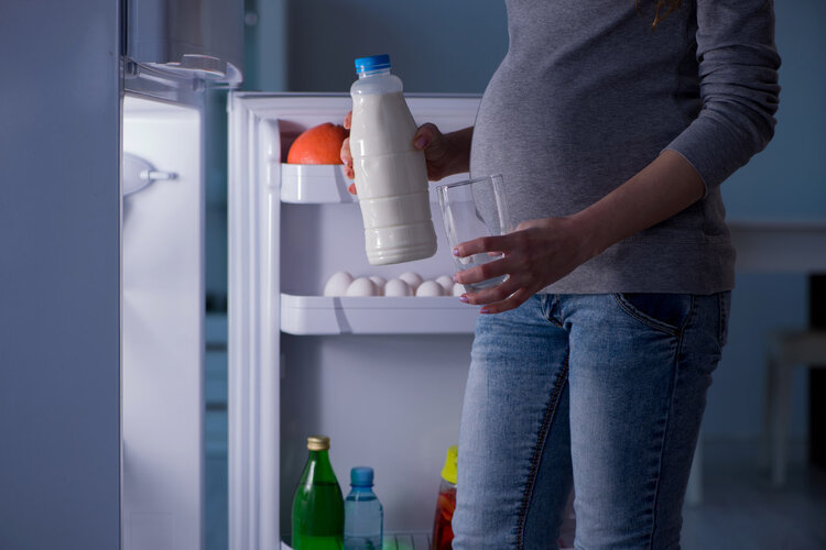 两个头|补钙是一生的必修课,中老年人该怎么补钙告诉你正确的方法