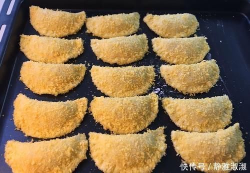 剩下的饺子皮别扔了,简单一做,酥到掉渣,简单营养又美味