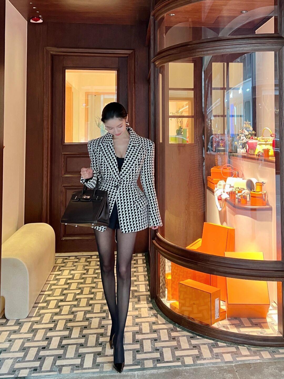 百搭 这些才是“毛呢外套”的高级穿法,优雅精致又百搭,舒适温柔