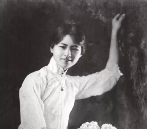 家国情怀#民国美女林徽因,林洙回忆起她却说本人不算美人,照片比本人好看!