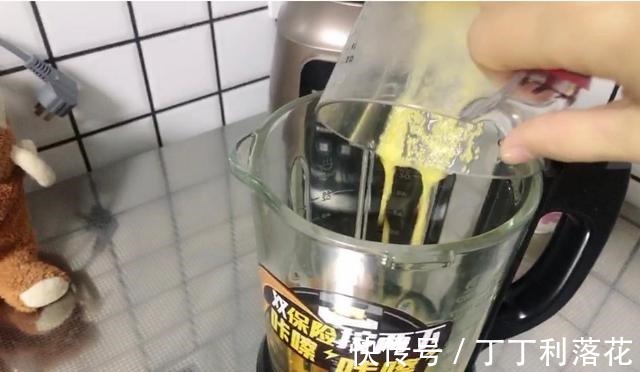 黄米|天越冷越要喝这粥,富含多种维生素,营养滋补不上火,人人吃得起!