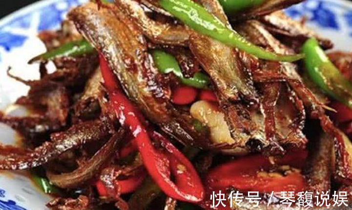 蒜苗|美食推荐爆炒小鱼干，金针菇炒肚丝，干锅多宝鱼，蒜苗辣炒猪肝