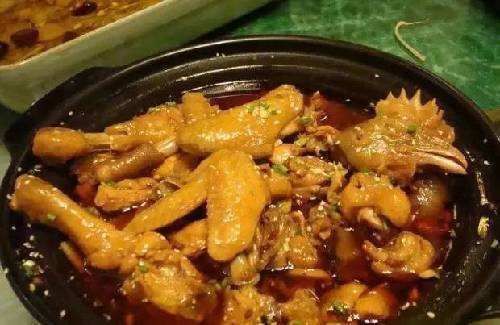 这些“难念”的中国菜名都能念出来,汉语肯定过“八级”了