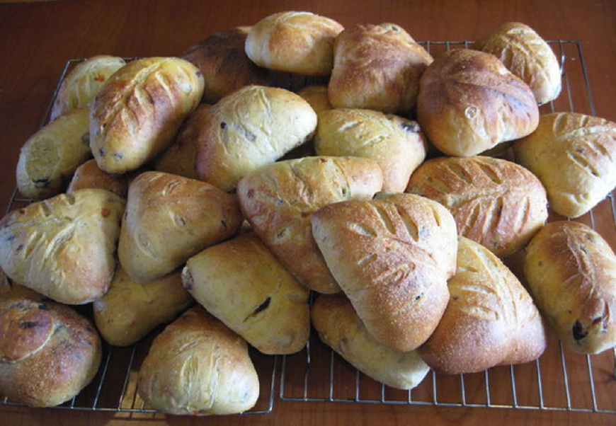 早餐,别再做面饼了,试试这面包,咬一口满嘴喷香,家人都爱吃!