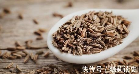 小米花生粥|俗话说:“胃要3分治7分养”,胃不舒服,常吃3物,养胃又护胃