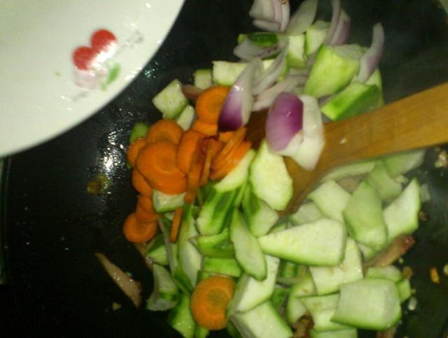 虾米|它是天然的“美容水”,女人隔三差五,美容去皱,面膜都省了