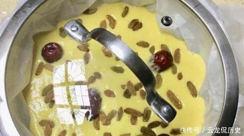 玉米面不要只会蒸窝窝头吃,做成这种发糕,孩子也都喜欢吃