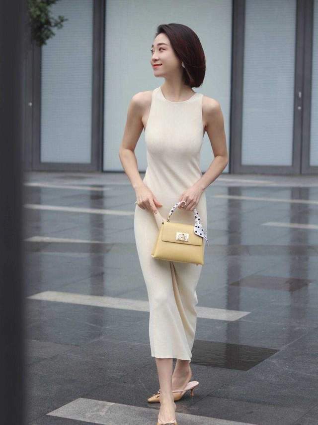 穿搭|秋天想穿出高级优雅感，可以尝试这4套穿搭，让你美出新高度