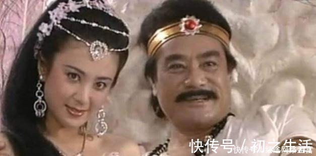 小学绀珠#古籍中发现四千年前曾有人以凤凰为食,此后世间再无凤族的记载