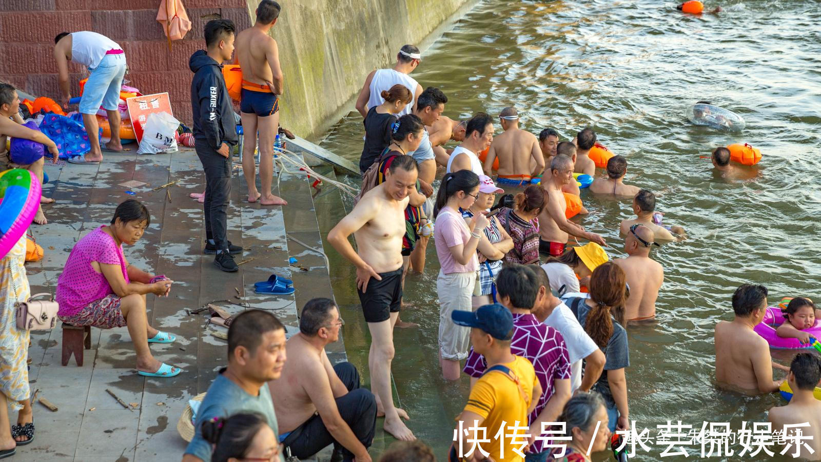 落日余晖|中国最“危险”的泳池，夏天每天数百人游泳，游客我怕游不回来