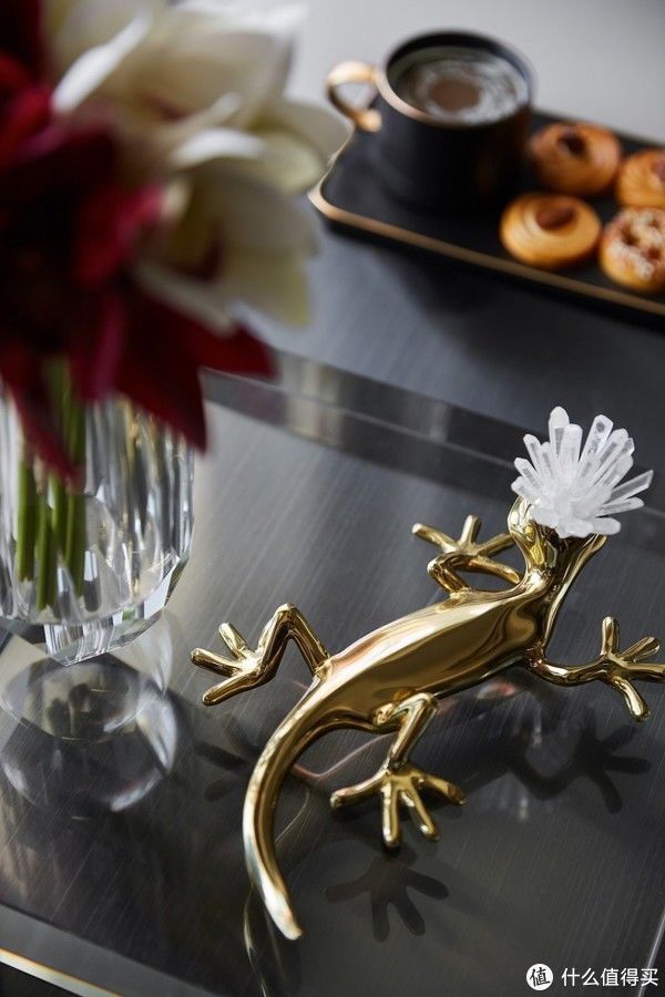 色调|参观了他的115㎡新家,才明白什么是轻奢感,一家人住着真舒服!