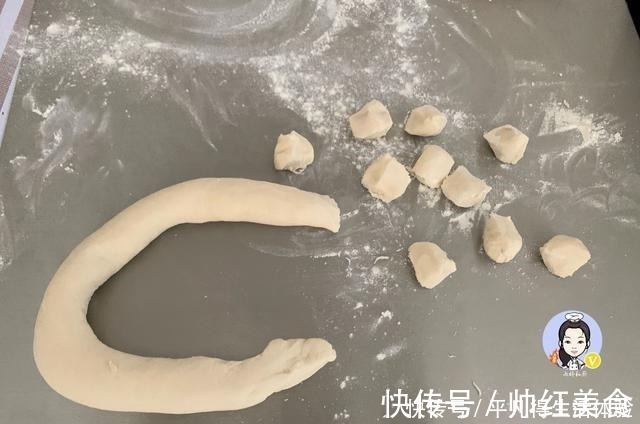 饺子|孩子最馋这馅的饺子,端上桌,三五几下就能吃掉一大盘,太香了
