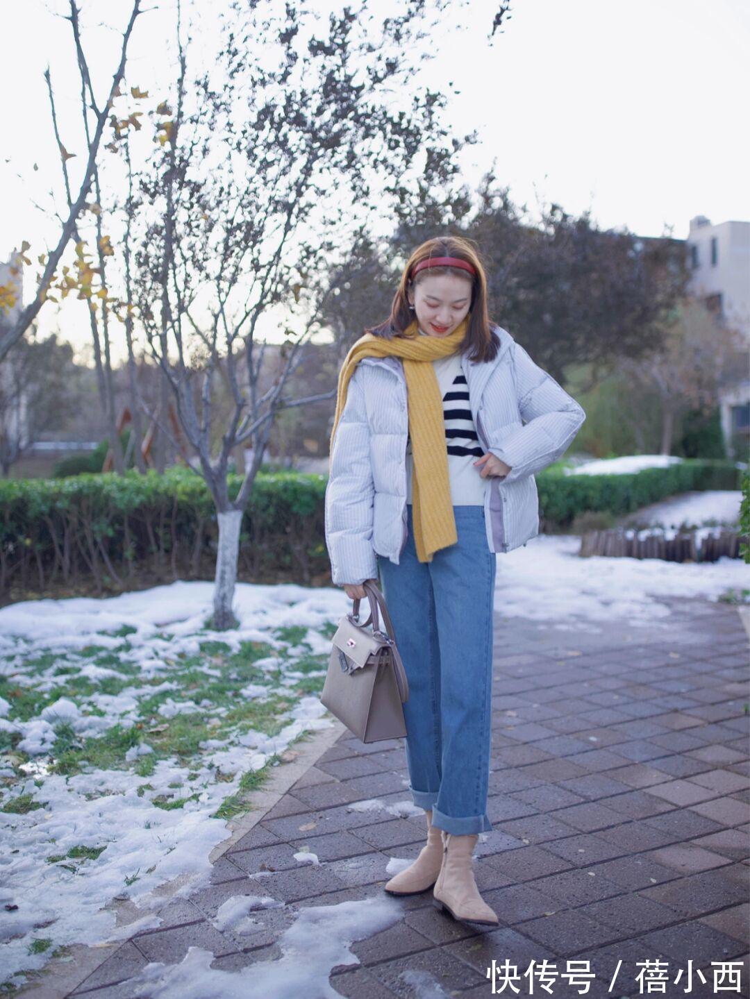 毛衣|冬季要靠“羽绒服”打造时尚感,选这4个款来穿搭,高级又显气质