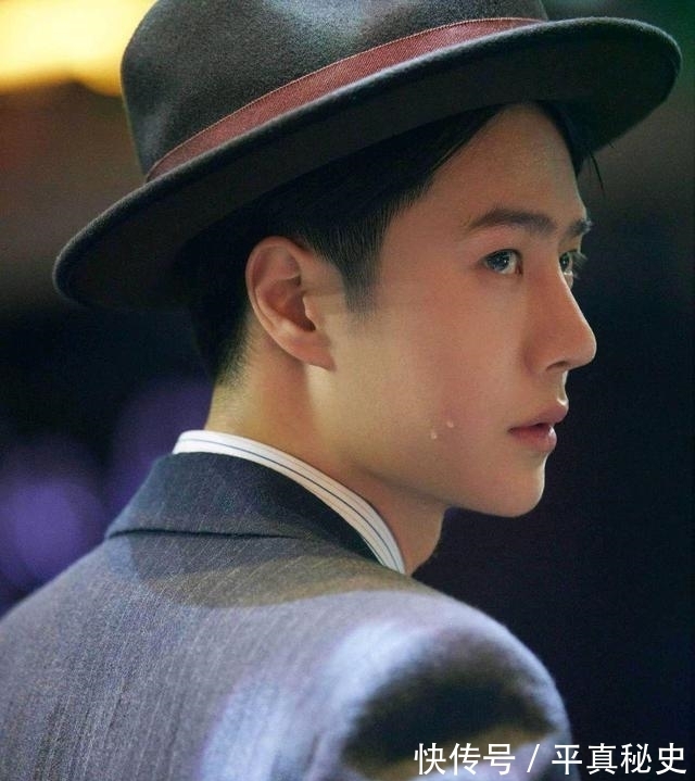 《街舞》4总决赛：王一博多个热搜出圈，与布布和杨凯互动好有爱