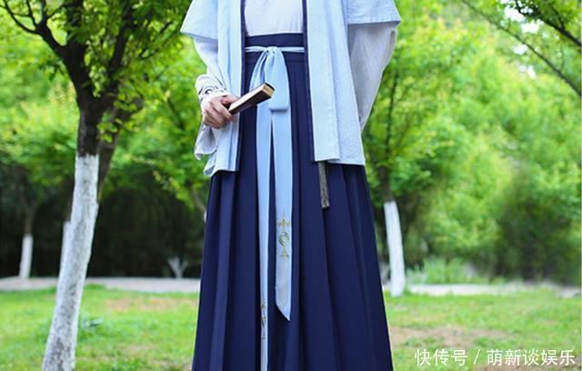 都是右衽|刚买了套汉服,这样穿哪里不对
