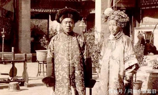老照片|晚清贵族老照片图7的姿势让人很好奇,最后一张太恶心!