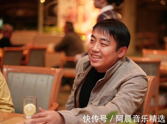贾明贤|刘国梁:岳父为自己分忧还分居,我却让他心生纠结,好姑爷真难做