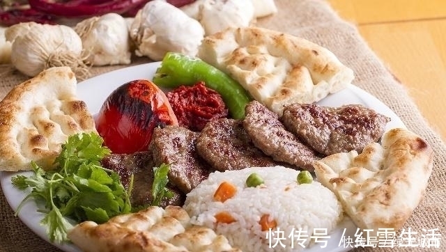 老人|老人常吃隔夜菜,会亚硝酸盐中毒吗?用数据来告诉你答案!