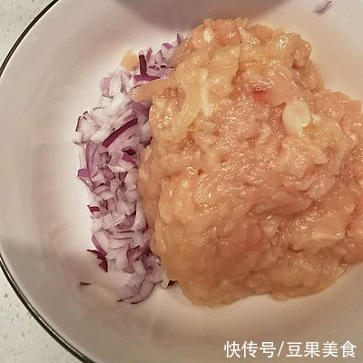 鸡肉烤包子|这道奥尔良鸡肉烤包子比大厨做的还好吃