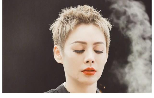 脫口秀大會(huì)|這次，我站寧?kù)o！