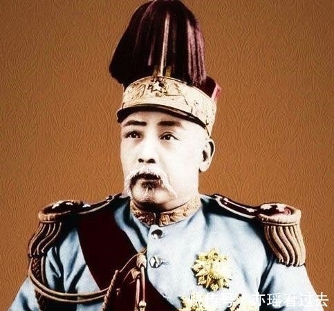 独揽大权|袁世凯成为民国大总统，已独揽大权，为何还要冒险称帝