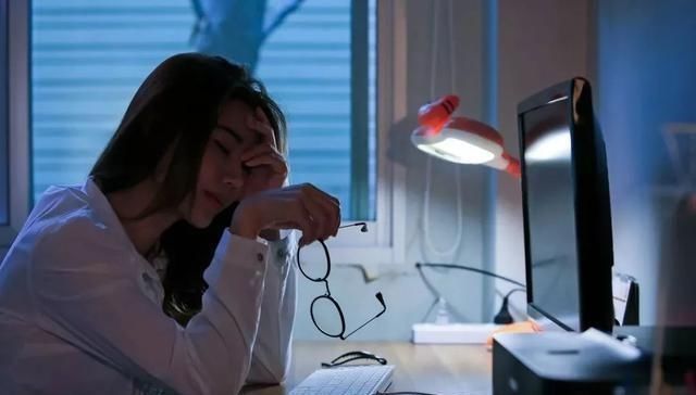 父母|第一批“独生子女”现在怎么样了?父母已年老,孩子也撑不下去了