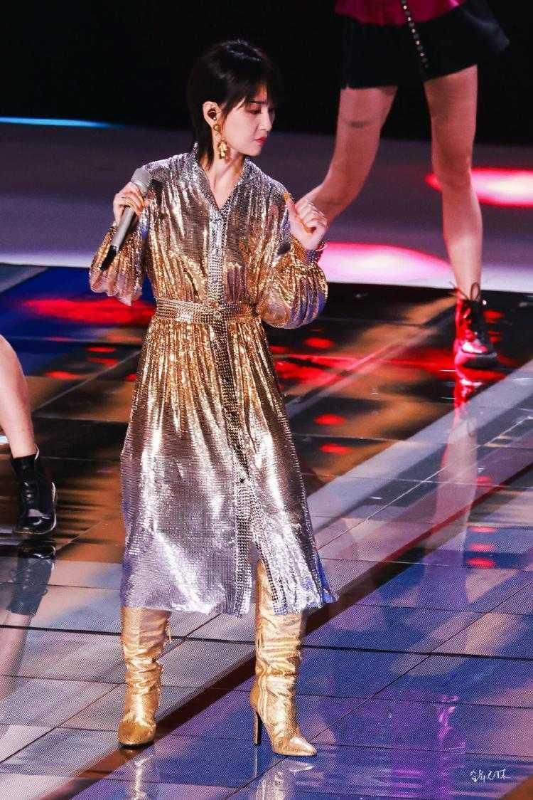  晚会|F4抠图假同框，五个岳云鹏傻傻分不清，江苏卫视晚会真的会玩