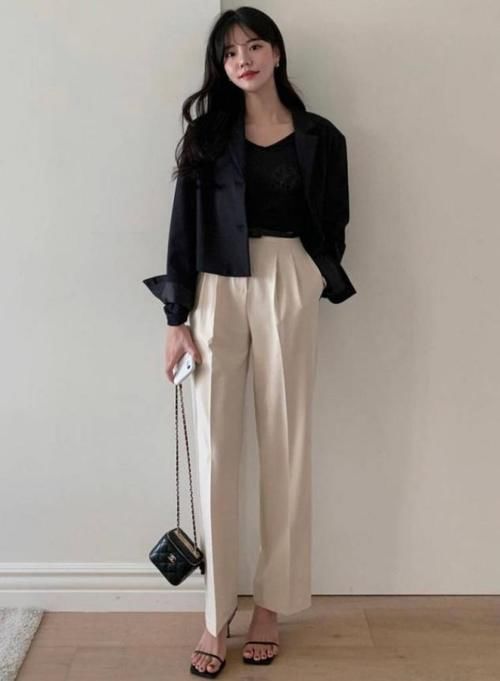 早春怎么兼顾优雅与时尚？这4个“配色”妙招值得收藏，超洋气