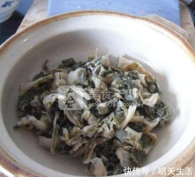 砂锅白菜的最佳食用方法是美味和营养,可以在家里做,太简单了