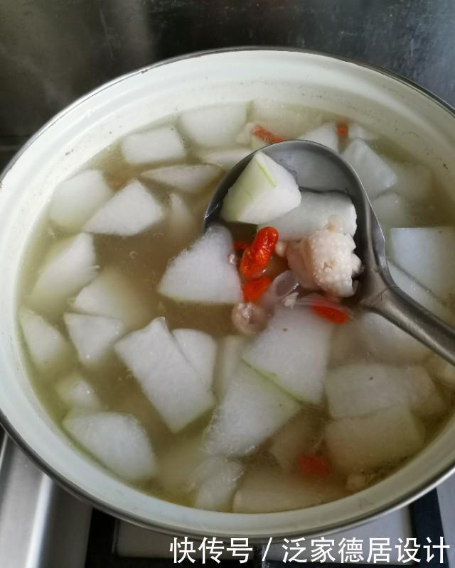 鸡腿|鸡腿冬瓜汤的做法,营养更全,还不油腻!