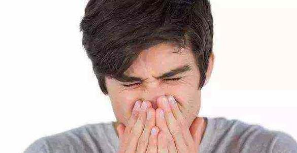 眼睛|早上起床发现5个信号,意味着“大病”靠近,不要小看了