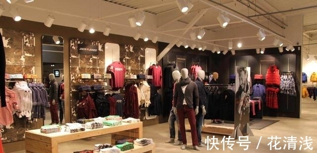 实体店|实体店一件衣服几百,电商却只卖几十块?实情被揭露,你还买吗?