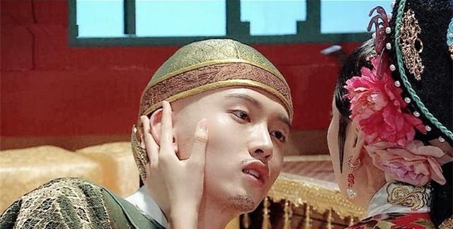 陈宥维毁夜华还不够，再以“樱桃小嘴”挑战果郡王，又要毁经典