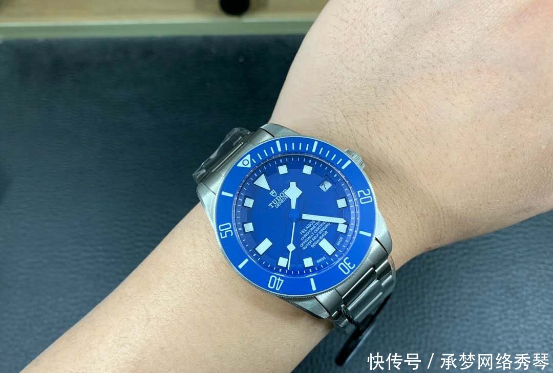 欧米茄|天热了该戴潜水表了，这三款“杀伤力”太强了