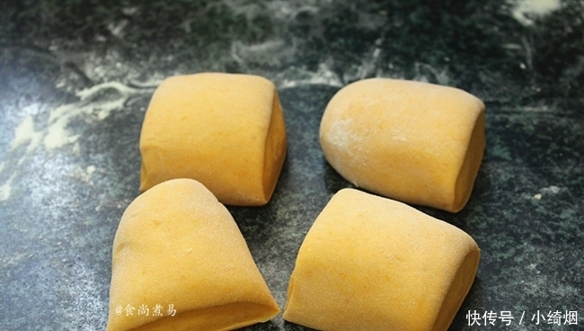 面食|不会捏包子可以试试此款面食,馅料丰富很营养,越嚼越香吃不腻