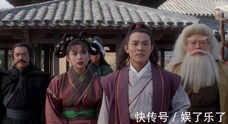 金庸|六大门派围攻明教很精彩，但暴露了3个漏洞，金庸发现也没法填坑