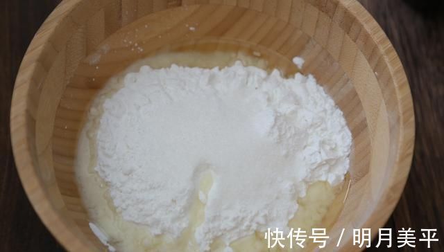 糯米粉这样做太好吃了,不揉面不发面,蒸一蒸就上桌,孩子爱吃