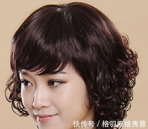 脸小 四十岁女人别乱剃头,换上马伊琍如许的发型,显年青有气质易打理