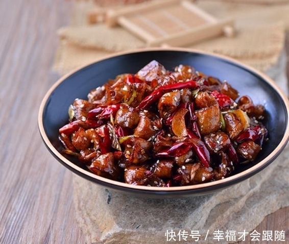 男人|肥肠这样做成下酒菜,真是越吃越香,很多男人超爱它