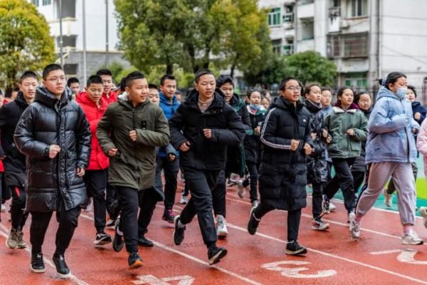 终于！全州中小学正式开学！速来围观“神兽们”开学第一天！